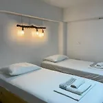 Apartman Casa Shprese - Wooden Tirana