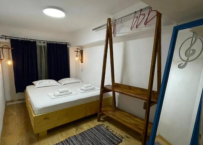 Apartman Casa Shprese - Wooden *